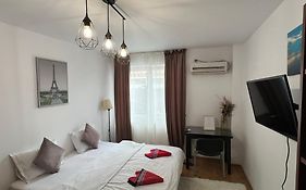 2 Rooms Apartment City Center